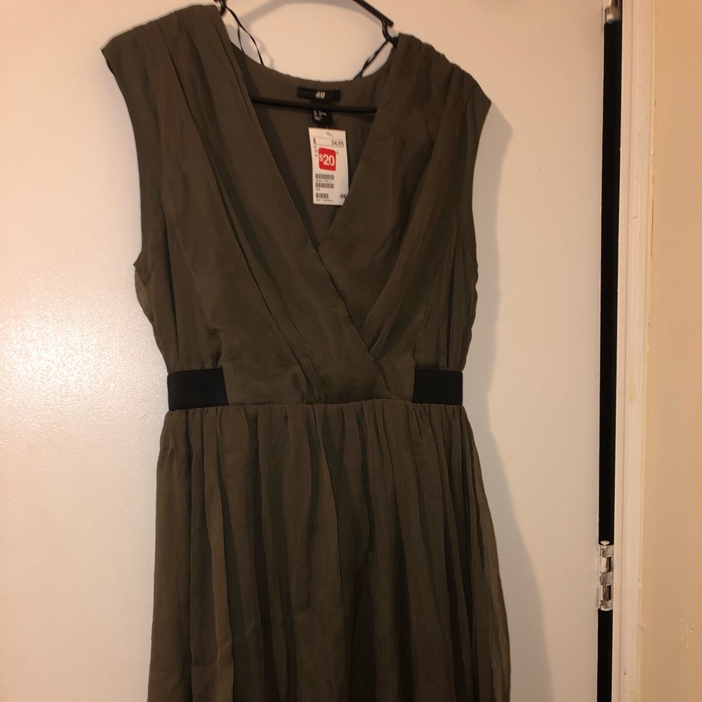 Cute Green Flowy Dress